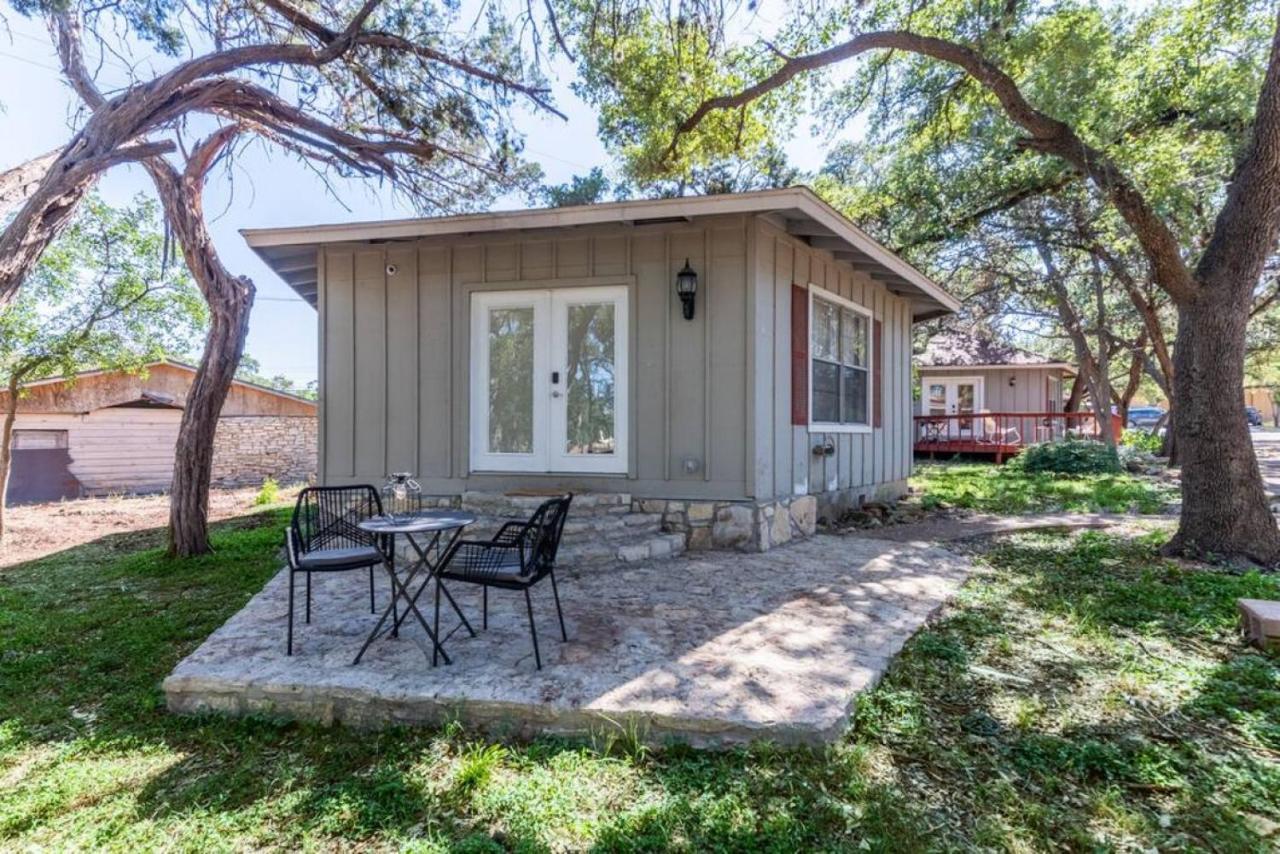 Downtown Pearl Bungalow At Beer Ranch Project Wimberley Exterior photo